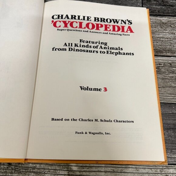 1980s Charlie Brown's Cyclopedia All Kinds of Animals Book Volume 3 - Picture 3 of 6
